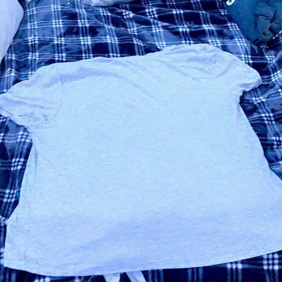 t-shirt - Picture 2 of 2